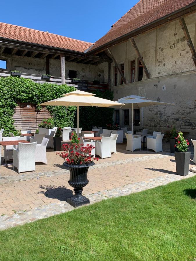 Le Chateau De Vuissens Hotel Exterior photo